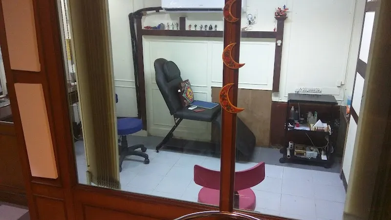 White Lily tattoo studio