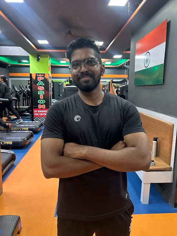 Muscle fit Club Raja park