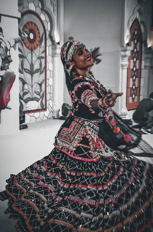 Meena Sapera - Best Rajasthani Folk Dance Group in Jaipur | Rajasthani Dance Group | Kalbeliya Dance Group