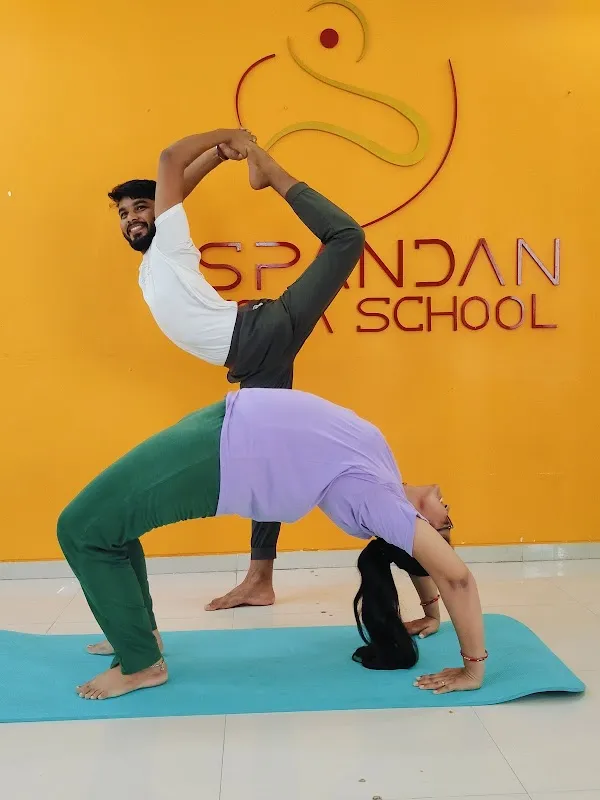 Spandan yoga school