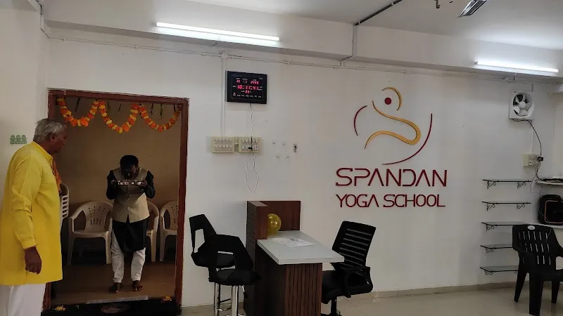 Spandan yoga school