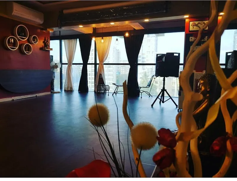 HS Dance & Fitness Station