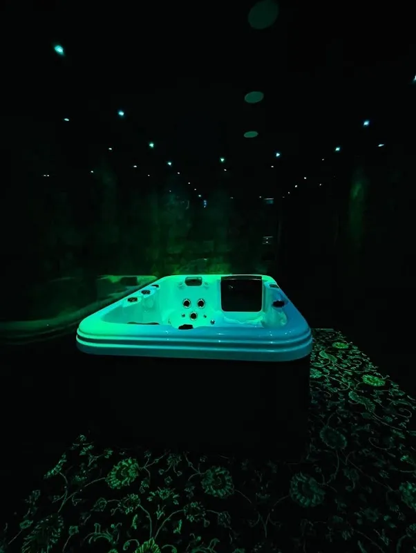 Juhi-Luxury Home Spa