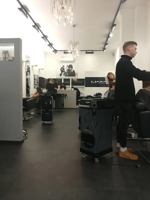 Maxat - Your Hair Life - Friseur