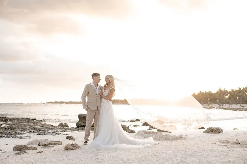 PUNTA CANA WEDDING PHOTOGRAPHER & VIDEOGRAPHER - CORESFILMS