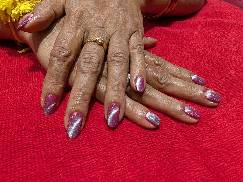 YLG Salon / Mantri Square Mall