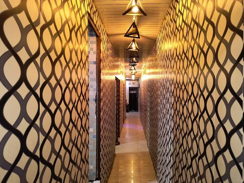 Amazing Aura Spa - Massage Service Moti Nagar Delhi | Massage Parlor In Delhi Moti Nagar