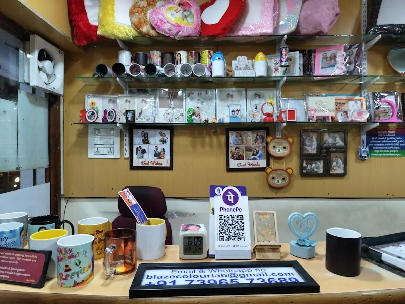 BLAZE COLOUR LAB