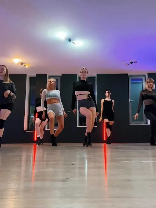Dance Studio 24