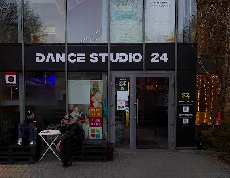 Dance Studio 24