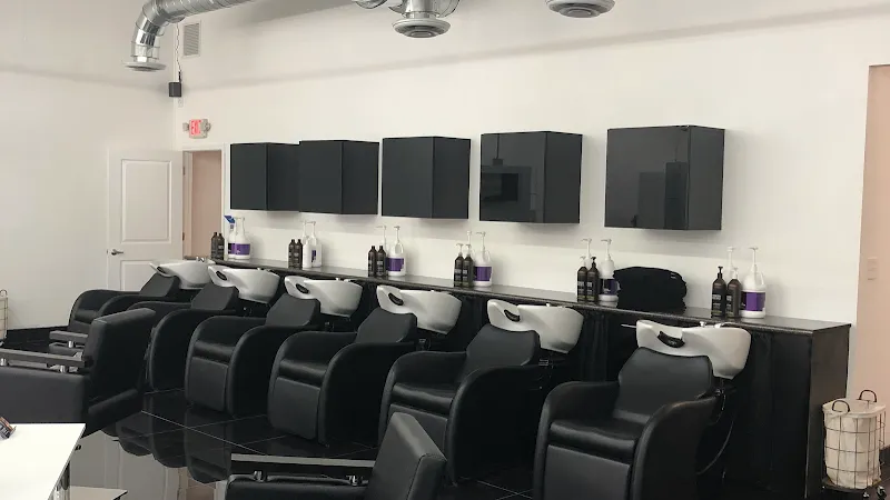 Halo Hair Lounge
