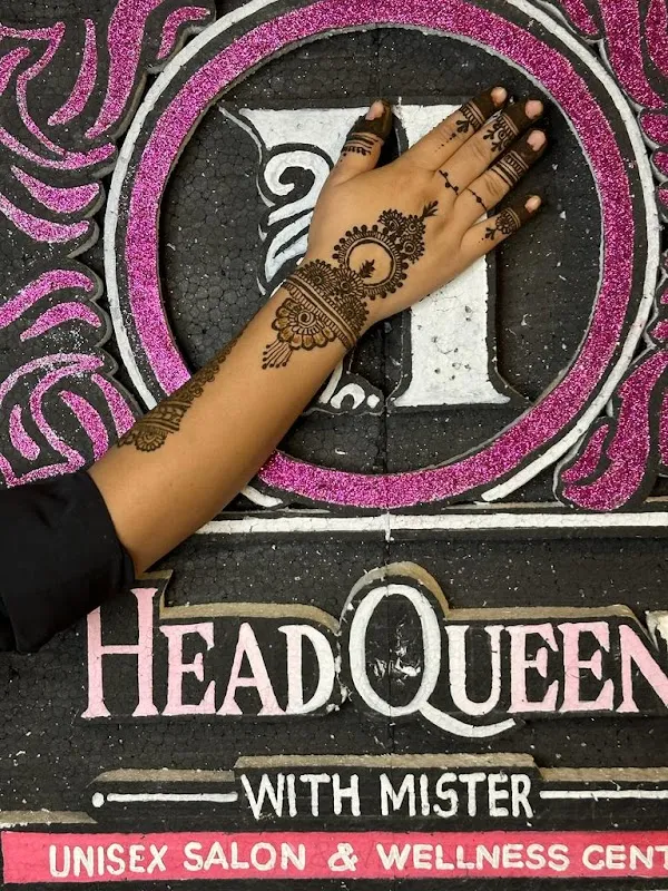 Headqueen With Mister