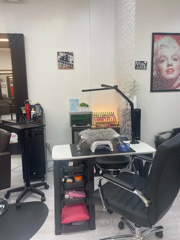 Jor Salon