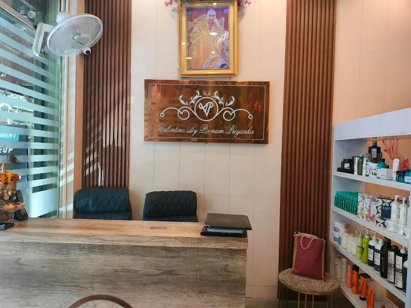 Valentine unisex salon | Beauty Parlour salon & Nail extensions | Best Salon in Tilak Nagar