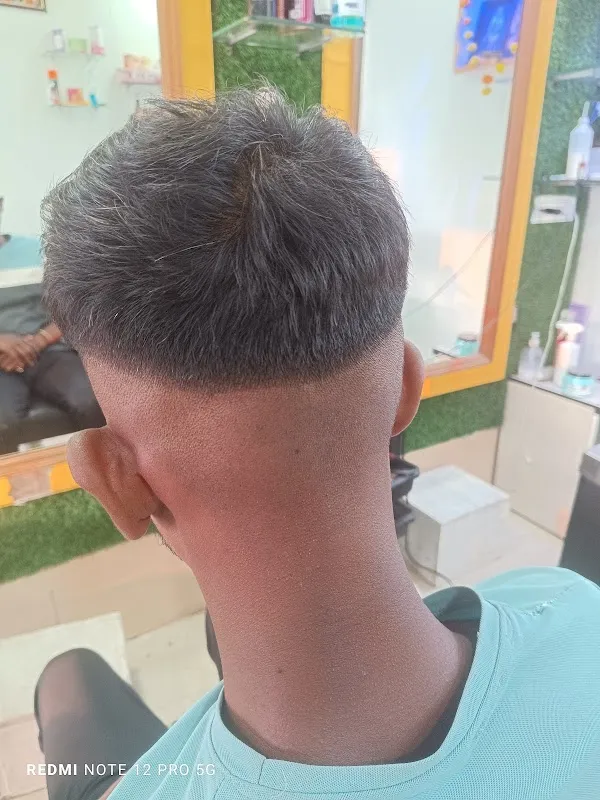 Manik Gents Salon