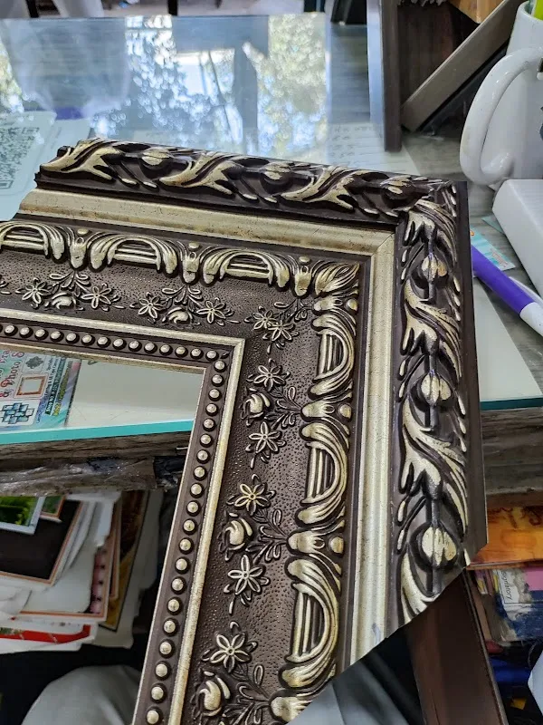 Suraj Photo Frame House