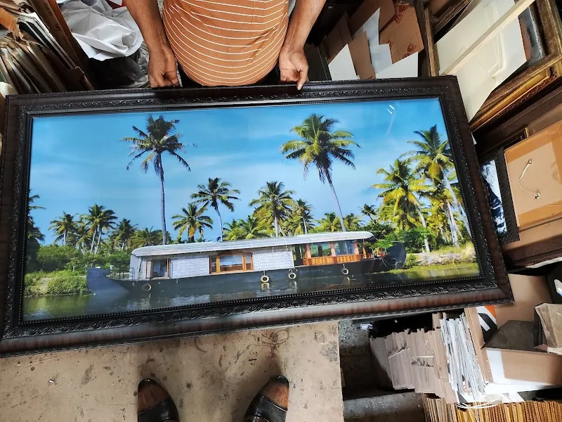 Suraj Photo Frame House
