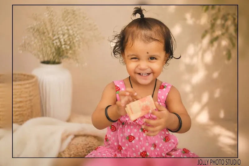 Jolly Photo Studio