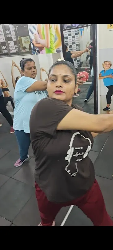 Pooja Shrivastav The Gold's fitness studio only for ladies