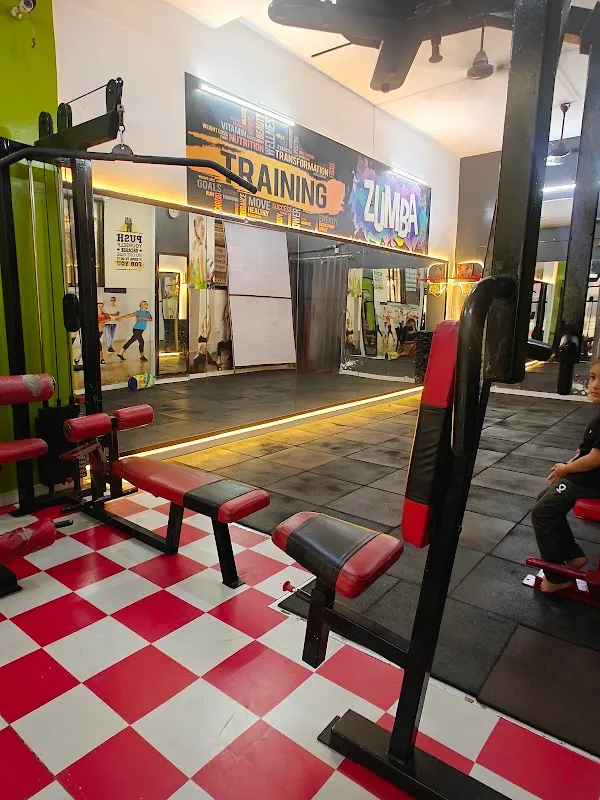 Pooja Shrivastav The Gold's fitness studio only for ladies