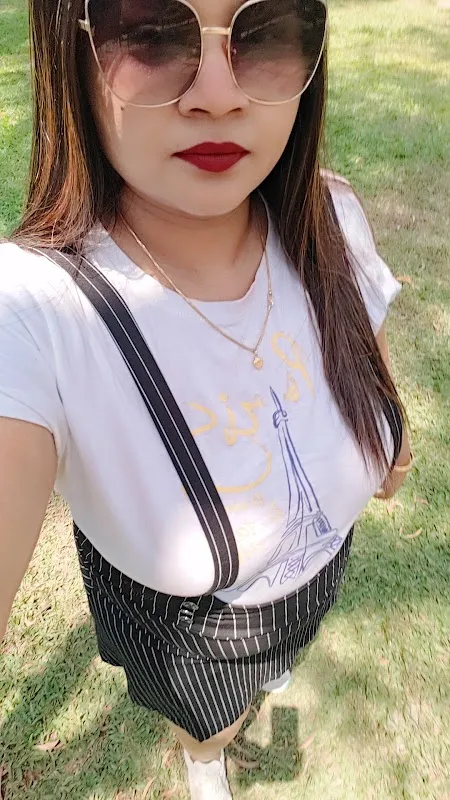 Pooja Shrivastav The Gold's fitness studio only for ladies