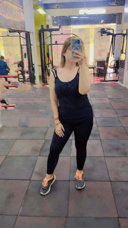 Pooja Shrivastav The Gold's fitness studio only for ladies