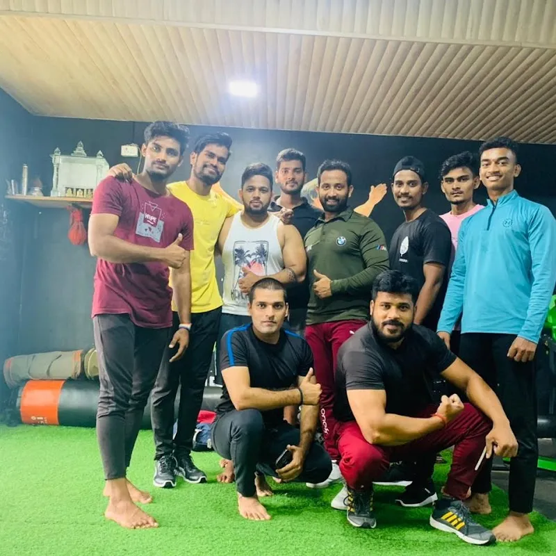 Shape Up-The Fitness House