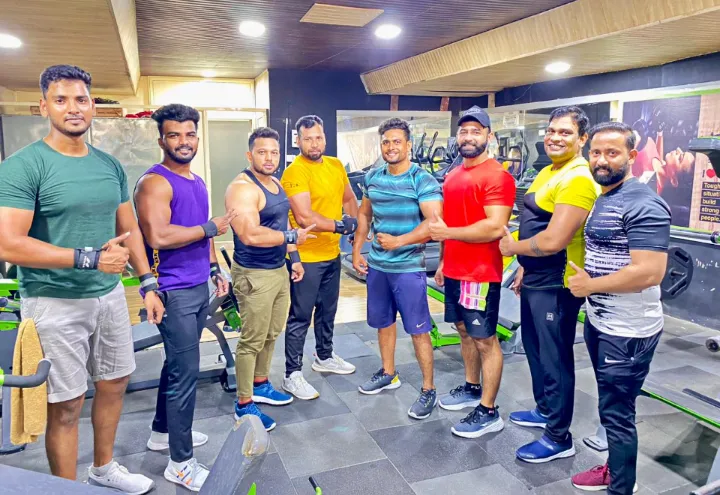 Shape Up-The Fitness House
