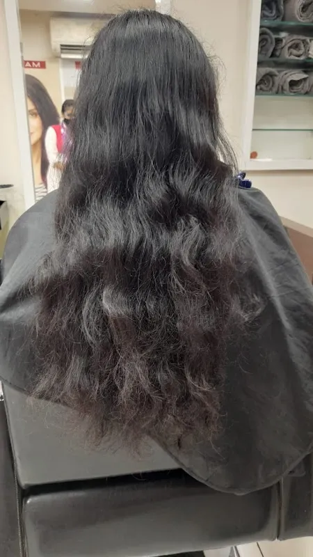 Deeksha Beauty Parlour