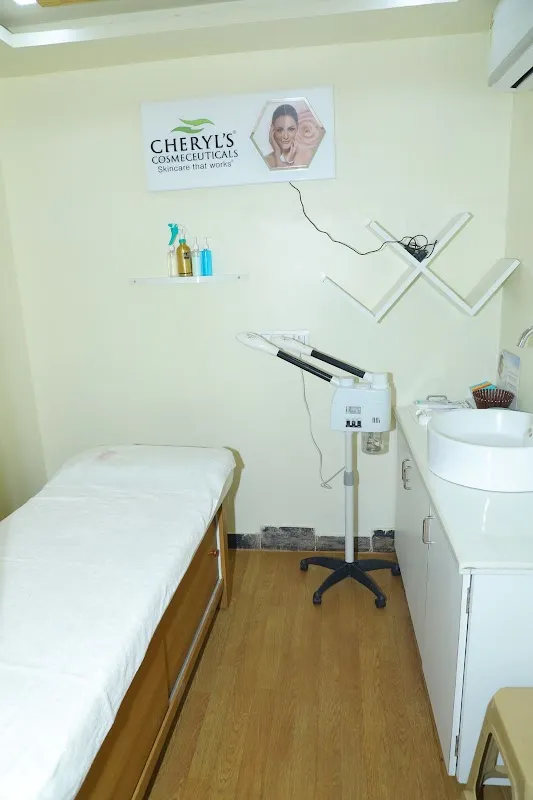 Deeksha Beauty Parlour