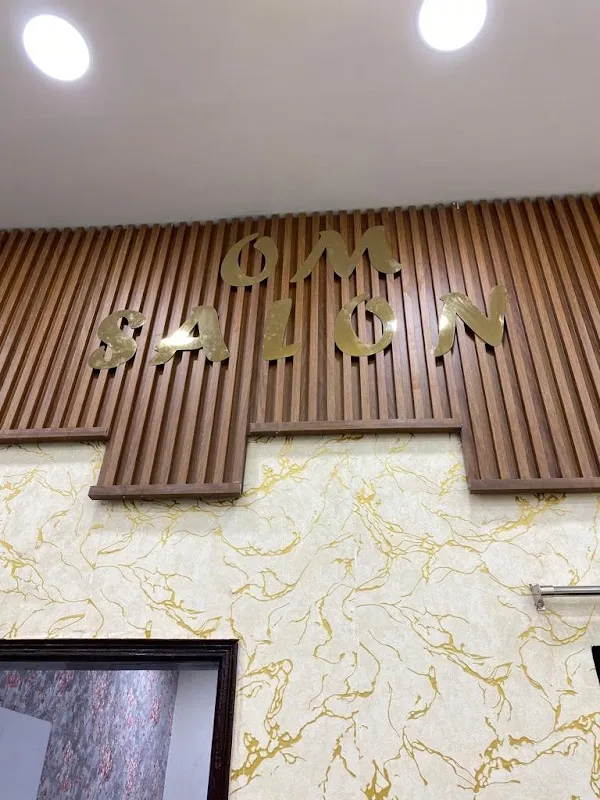 Om Unisex Salon & Makeover