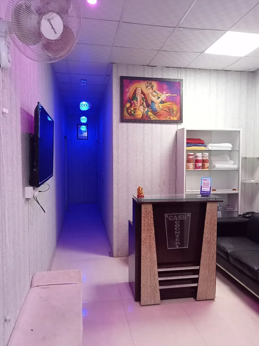 Chillax Spa | Massage In Faridabad