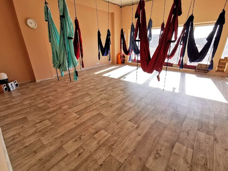 Студия йоги YogaHall