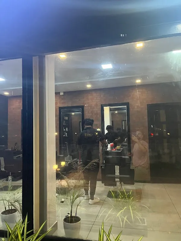 FAME Unisex Salon & Makeup Studio