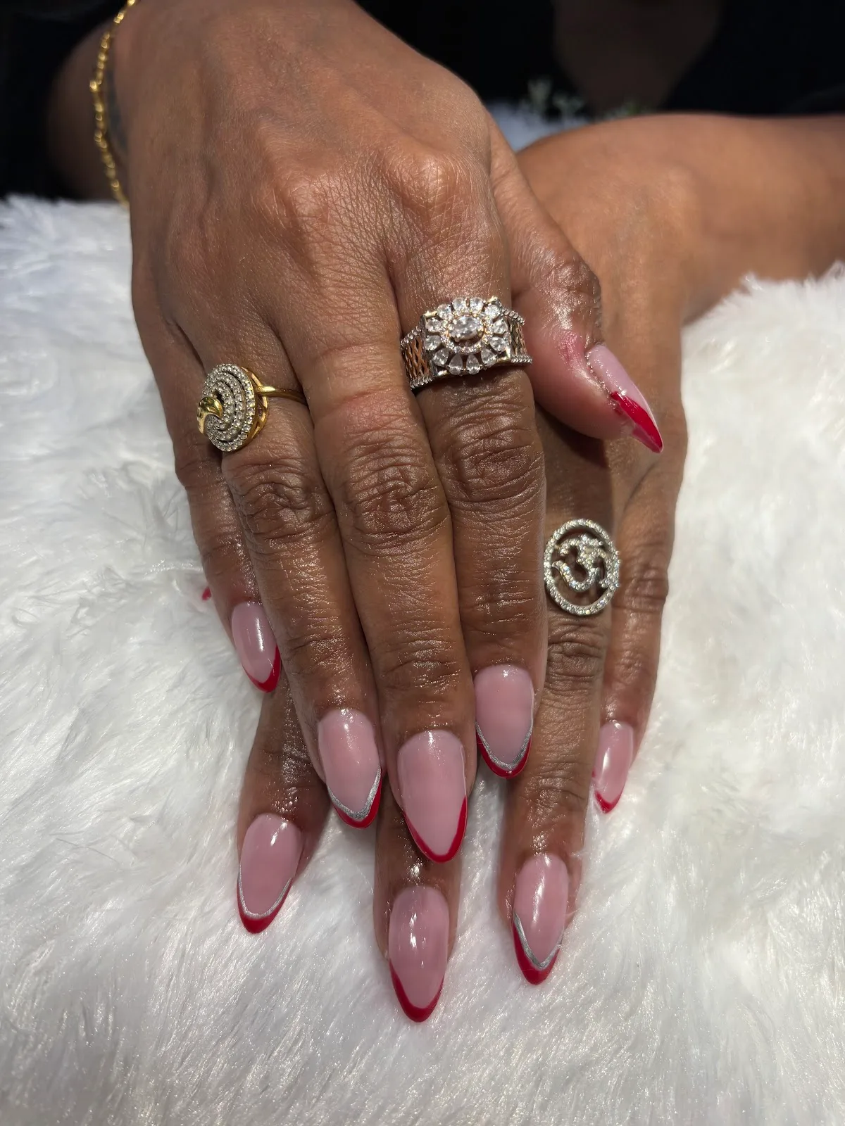 Glam Up Unisex Studio