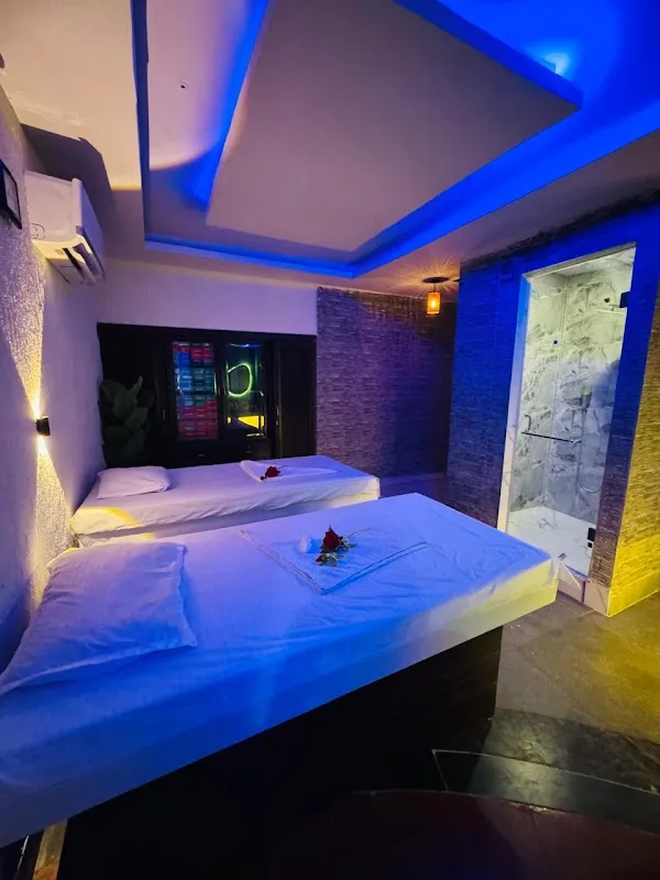 Glitz Spa-Top SPA in Noida | Luxury SPA in Noida Sec 18 | Full Body Massage in Noida 18 | Thai Massage in Noida18