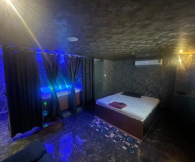 The Olive Spa - luxurious massage and jacuzzi baths