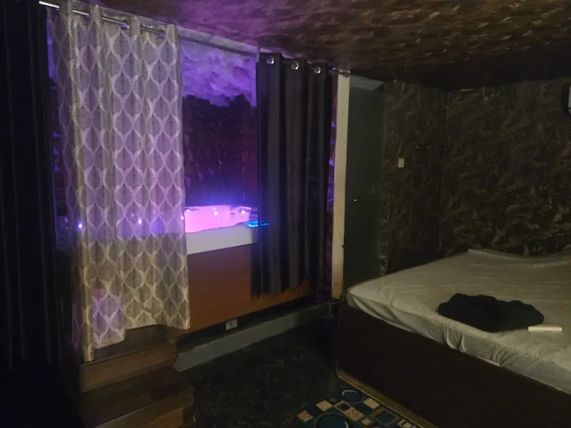 The Olive Spa - luxurious massage and jacuzzi baths