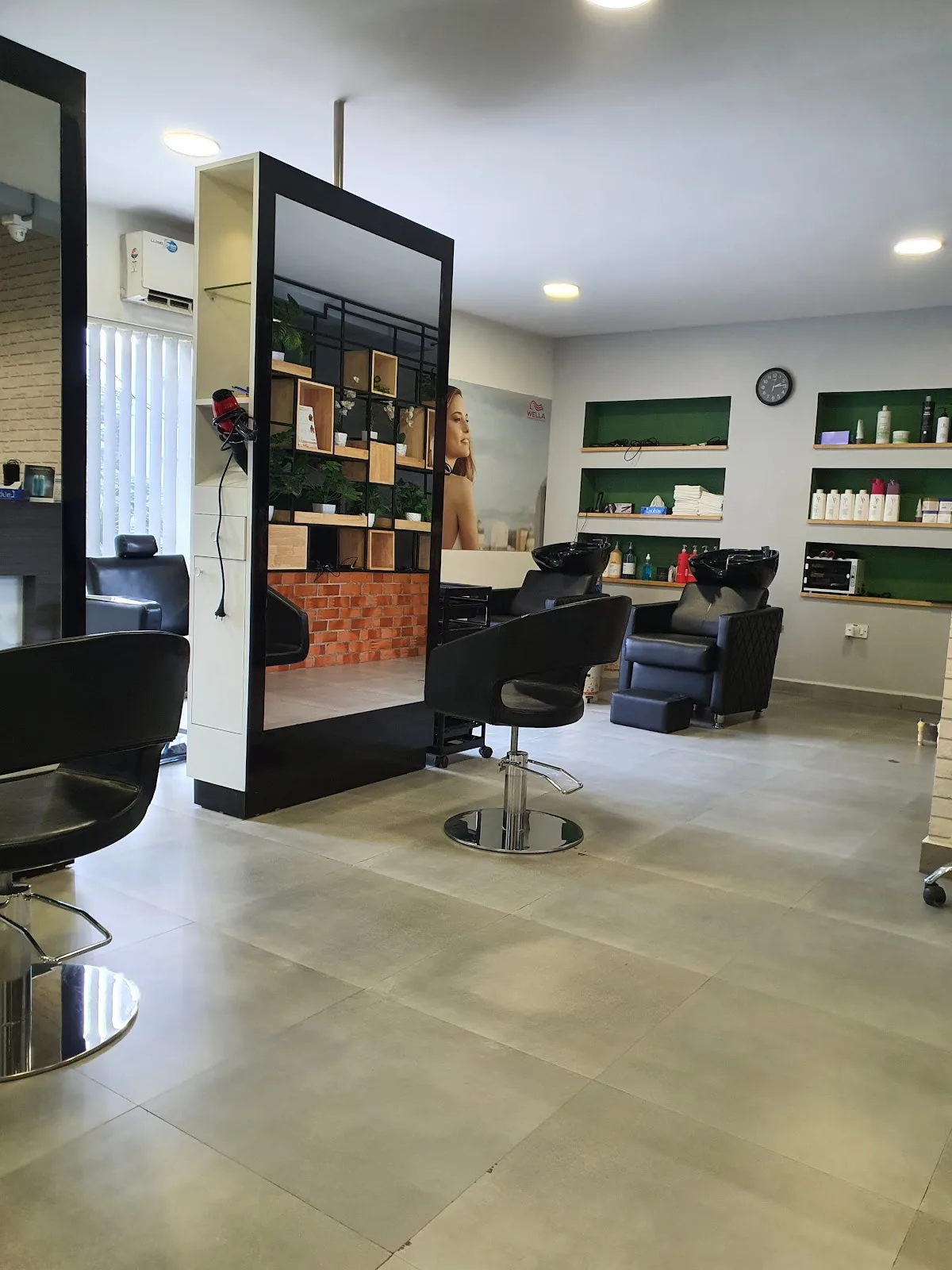 VAJRA Salon ( Hair-Skin-Nails)