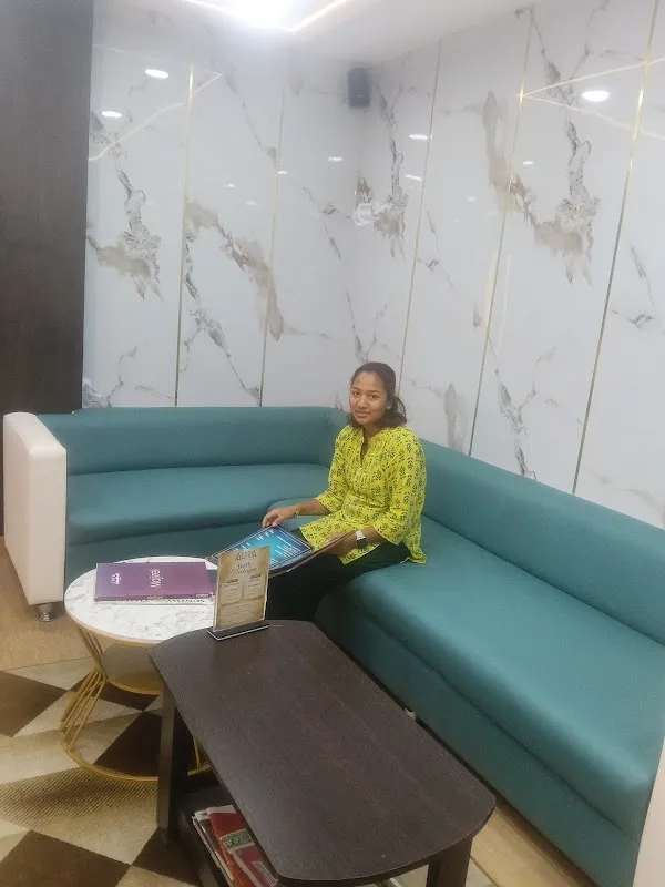 Aura Unisex Salon