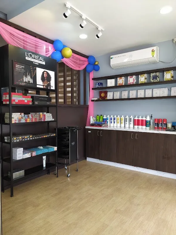 Aura Unisex Salon
