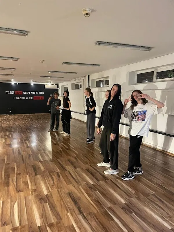 Street Dance Academy