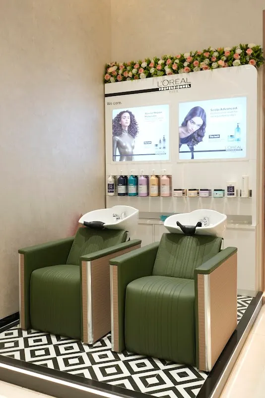 LookWell Salon Titwala