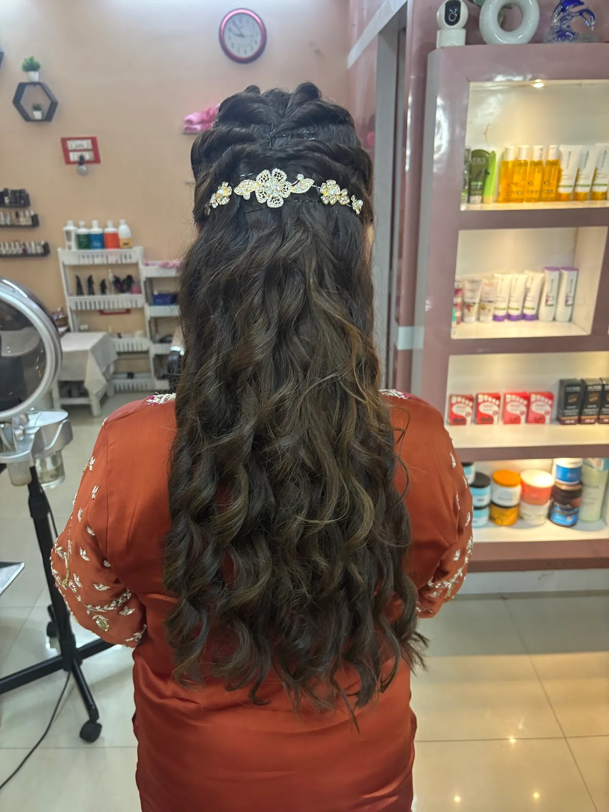 Lee Highlights Ladies Salon
