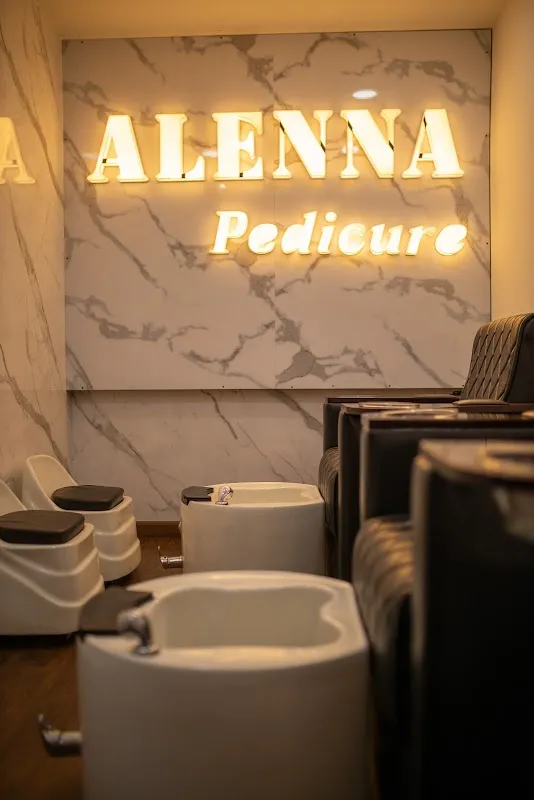 Alenna Salon