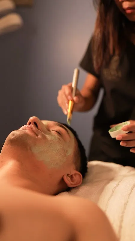 Alenna Salon