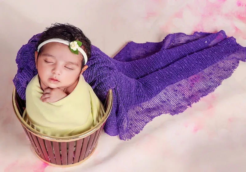 Poonam Studio & earlymoments photography
