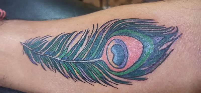 V DESIRE TATTOO STUDIO