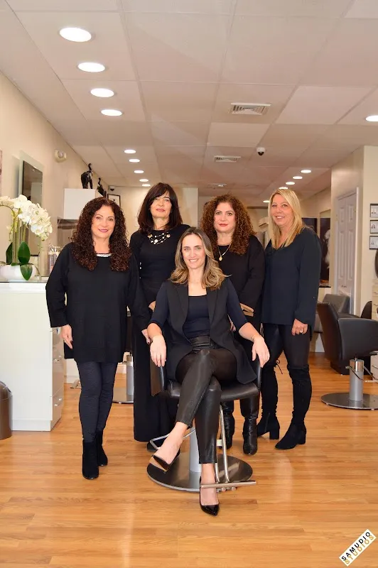 Sofi's Salon