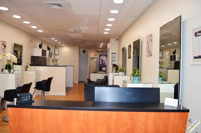 Sofi's Salon